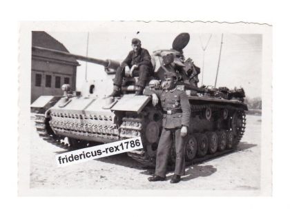 E35265-1 Pz. Bef. Wg. III K on Pz. III J/ L early chassis,  correction set for Pz. Bef. Wg. III K,  Dragon kit