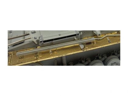 E35073 Aerial trough with supports for Pz. III J-N (without Schurzen) with wood texture,  for 2 vehicles