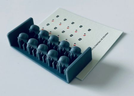 E35025 German steel helmets - Wehrmacht,  10 helmets and decals