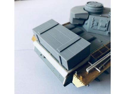 E35087 Wooden box for Pz. Kpfw III L-N,  type 1,  with wood texture