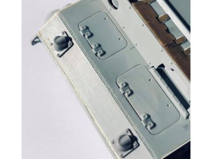 E35065 Half hinges for Pz.Kpfw III J-L (large) for Dragon kits, 12 pcs.