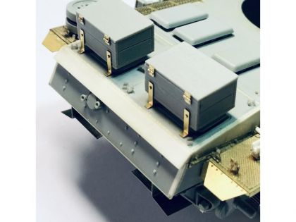 E35085 Wooden boxes for Pz. Bef. Wg.  III J,  with wood texture and PE bracket and hinges