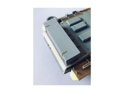 E35077 Wooden box for Stug.III G from LSSAH, type 2, with wood texture with bracket