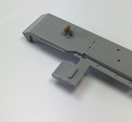 E35310 German horns, 5 pcs. - Early type, two holders variant, for Pz.III E - F and Stug.III A - B