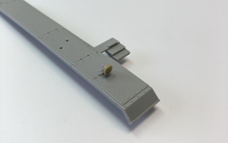 E35310 German horns, 5 pcs. - Early type, two holders variant, for Pz.III E - F and Stug.III A - B