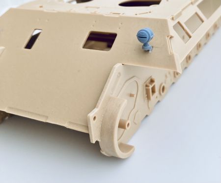 E35127	German Bosch light for Panther A-D, 24 pcs. and 10 pcs. empty base