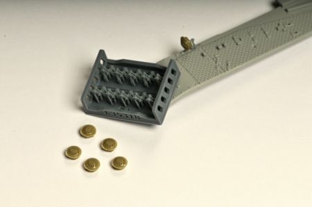 E35319 German horns for Pz.IV E - F1, two holders variant, 5 pcs.