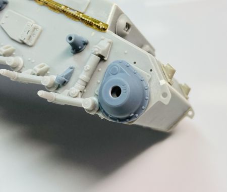 E35326-1 Pz.III J - N / Stug.III F/8 - G drive housing with details, Dragon kits
