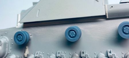 E35327-1 Pz.III/Stug.III family return rollers, for one vehicle, Dragon kits