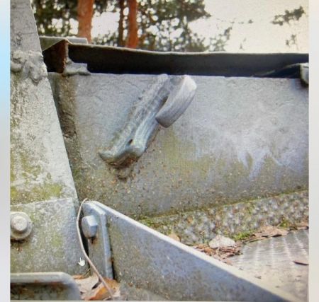 PA35006-2 Stug.III G lifting hooks with weld seam pattern 2, 3 welds variant of each, for 9 vehicles