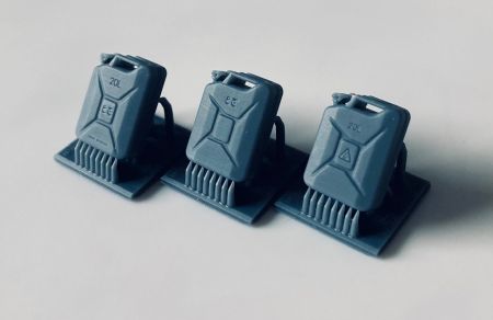 35207 Middle Eastern jerry cans, 3 variants, 5 pcs. each